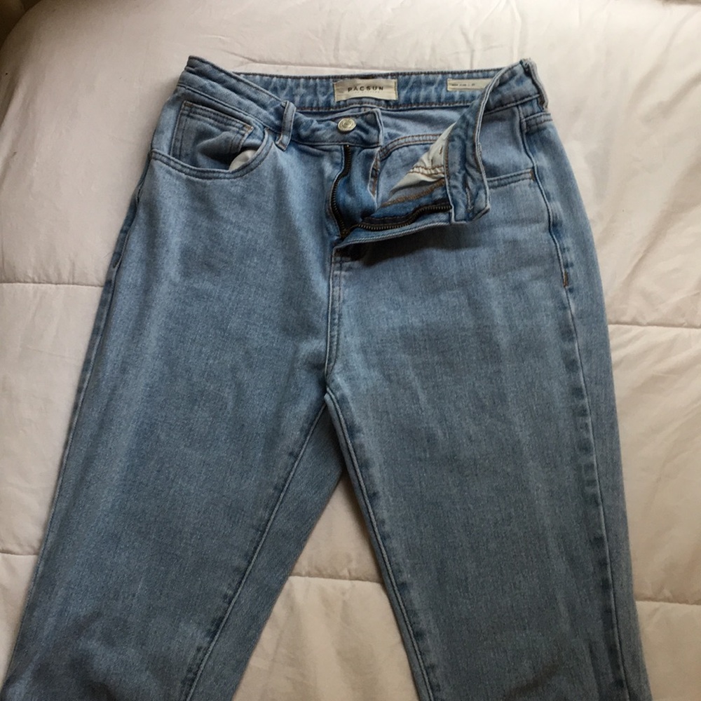 PACSUN Demi Mom Jeans. High waisted